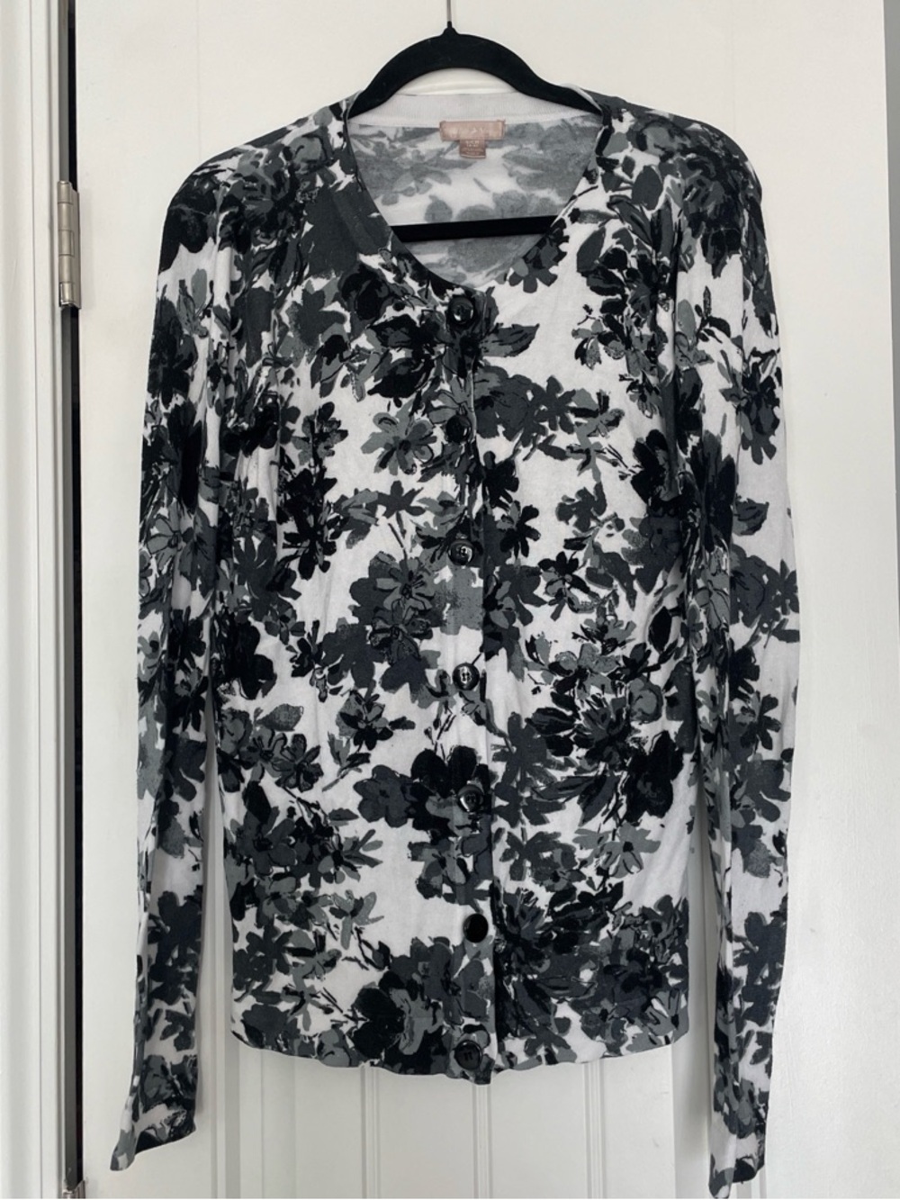 White Stag Cardigan Size Small Black White Floral Button Front Long Sleeve